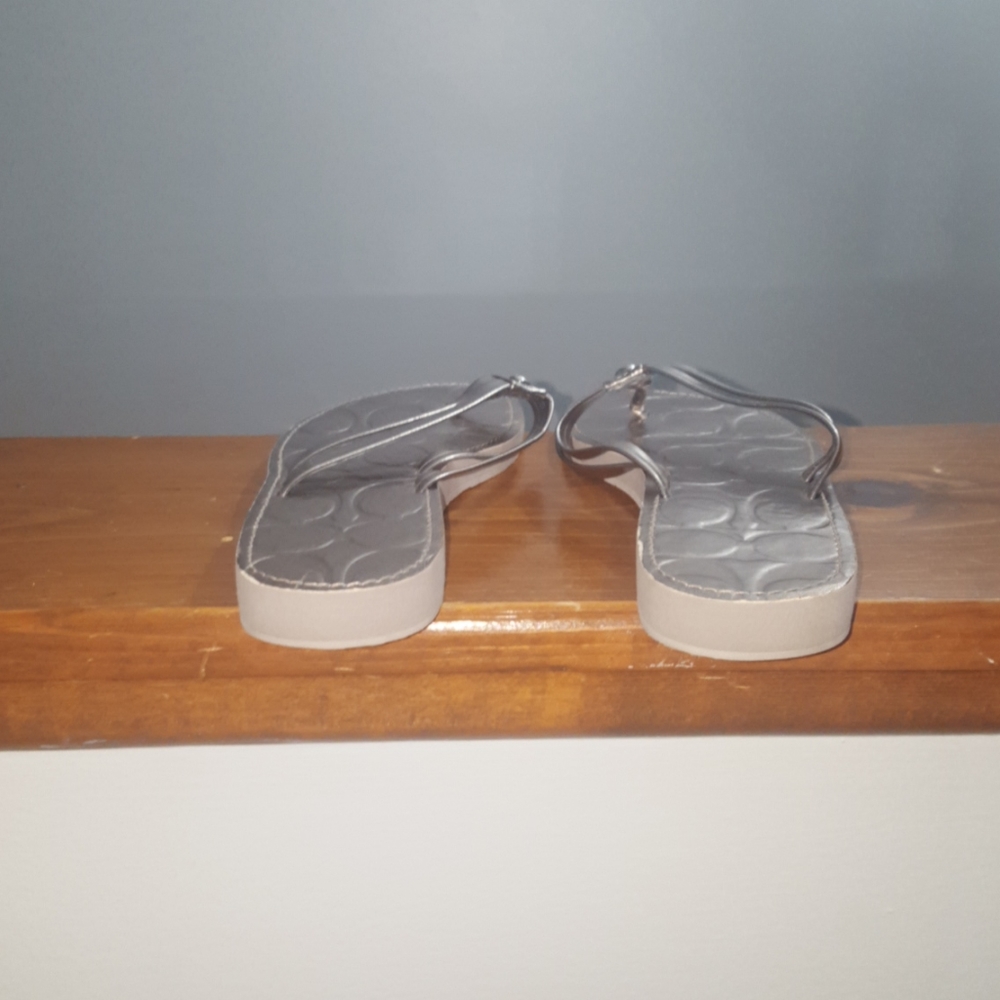 Coach Flip Flops - Picture 3 of 4